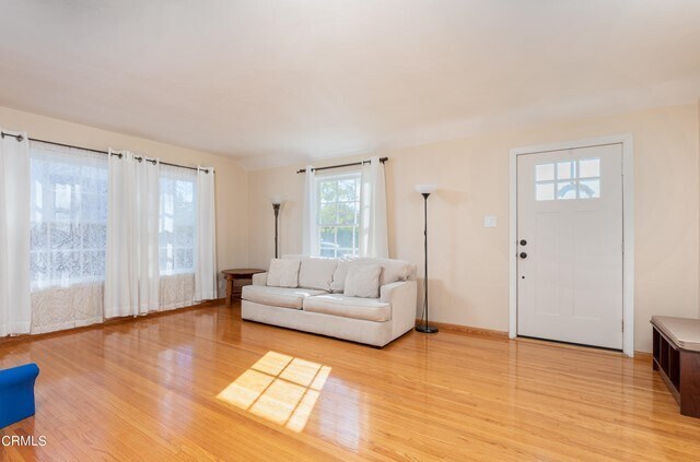 Building Photo - 1539 Broadview Dr