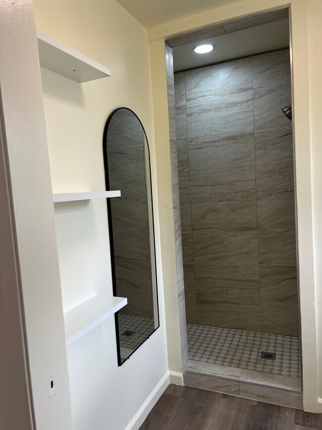 Foto del edificio - 12224 Beverly Blvd