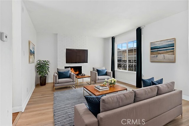 Building Photo - 1845 Anaheim Ave