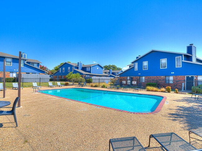 Building Photo - Heather Glen Townhomes