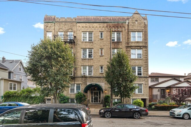 Foto del edificio - 122 W 39th St