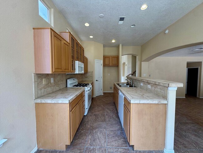 Building Photo - Desert Mountain Experience!