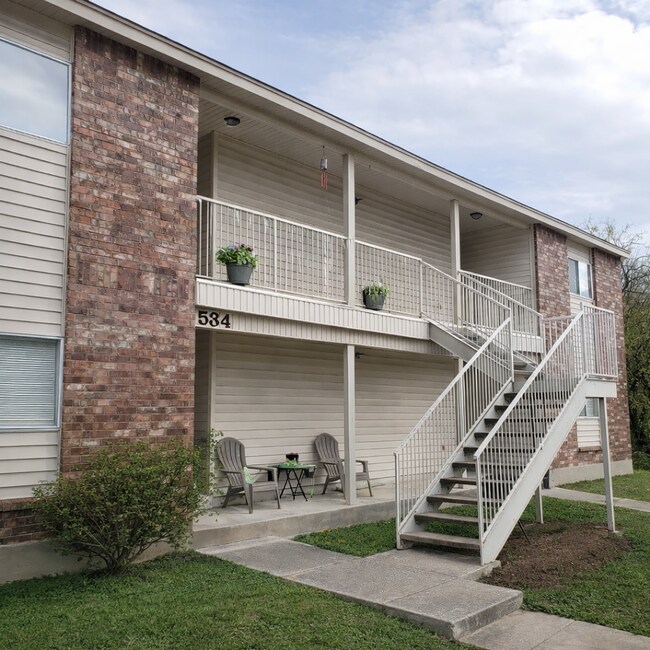 Foto del edificio - Beautifully Renovated 2 Bedroom Condo in Universal City