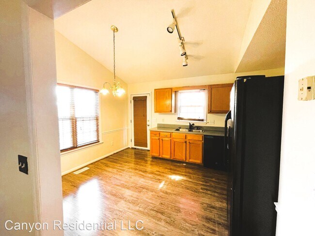 Building Photo - 3 br, 2.5 bath House - 3240 Beeson Acres Road