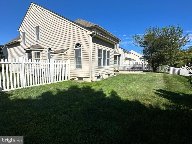 Foto del edificio - 18429 Polynesian Ln