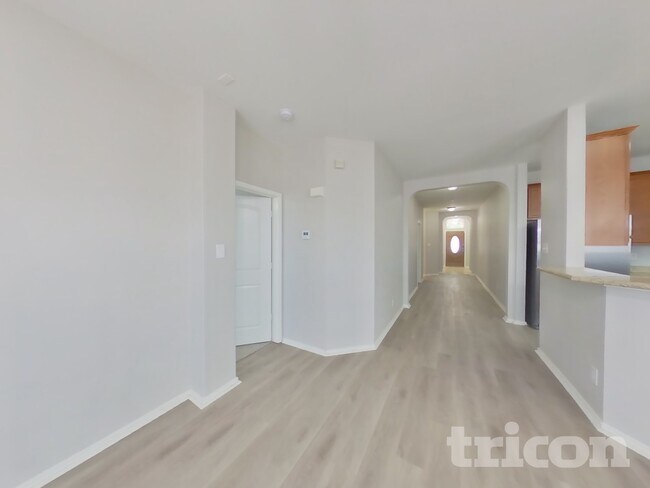 Foto del edificio - 6514 Oldham Cove