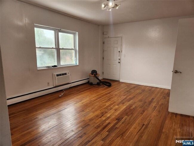 Building Photo - 68 W Main St