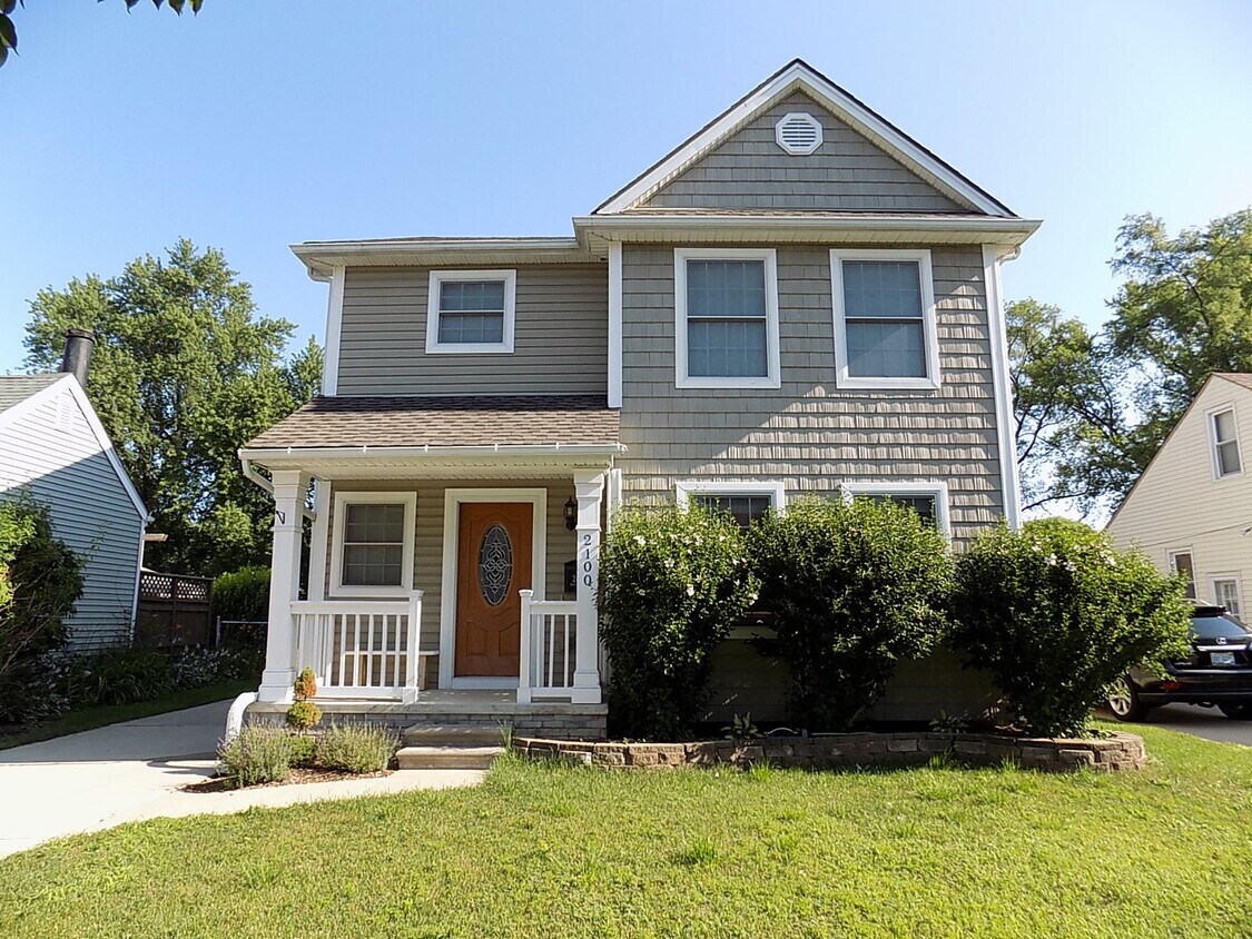 Foto principal - 2100 Harvard Rd