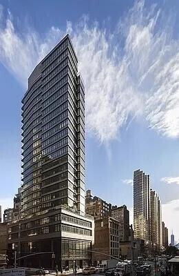 Building Photo - 50 W 30th St