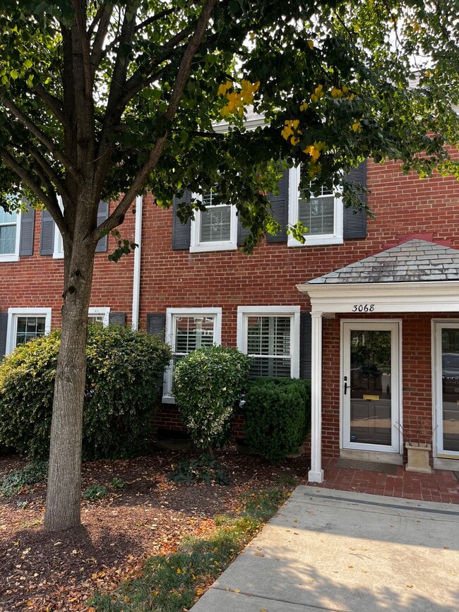 Photo - 3068 S Abingdon St (Arlington, VA) Townhome