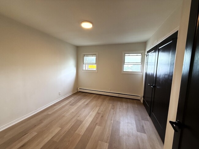 Building Photo - 187 Church St