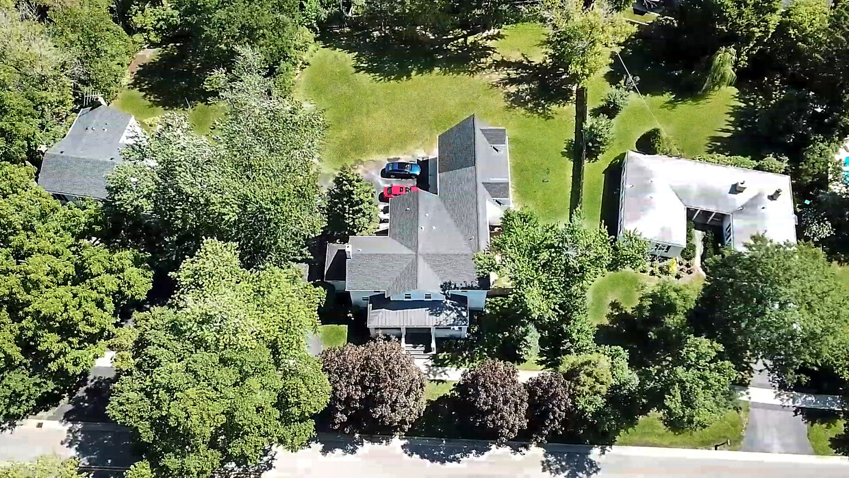 Primary Photo - 531 N Happ Rd