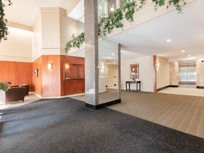 Photo du bâtiment - Peninsula Place