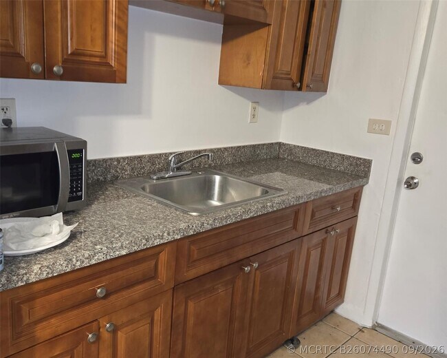 Foto del edificio - 15721 NW 39th Pl