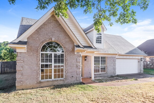 Building Photo - 2485 Kindlewood Dr