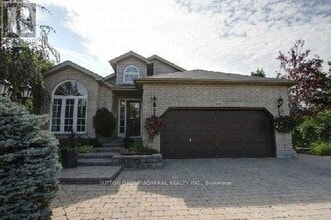 Building Photo - 153 Niagara Dr