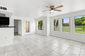 Building Photo - 10581 SW 155th Ct