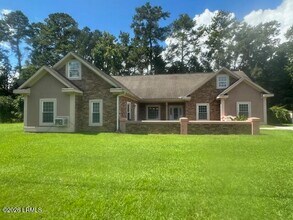 Building Photo - 557 Willie Mae Aiken Dr