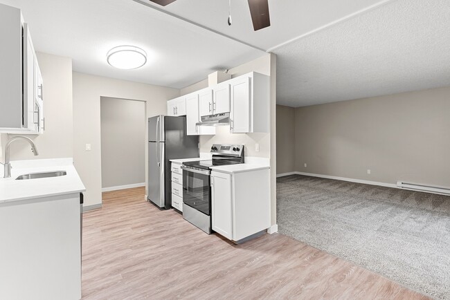 Interior Photo - Cascade Vista