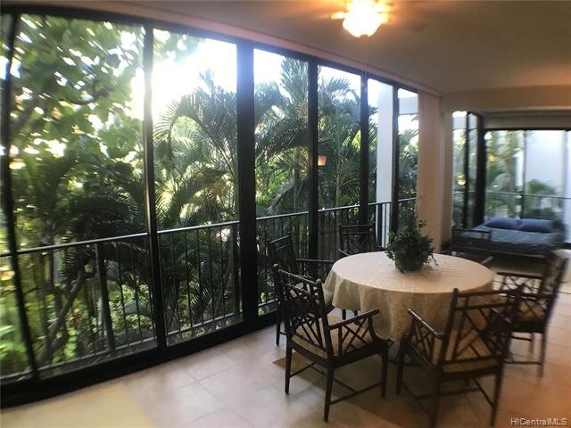 Foto del edificio - 4999 Kahala Ave