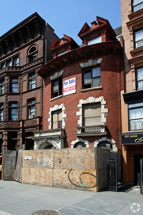 Foto del edificio - 229 Lenox Ave