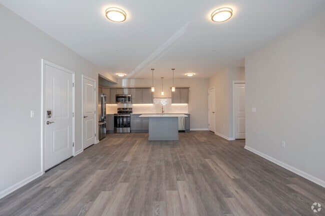 MapleCroft - 2 BD 2 BA - Ground Level - Maplecroft Village