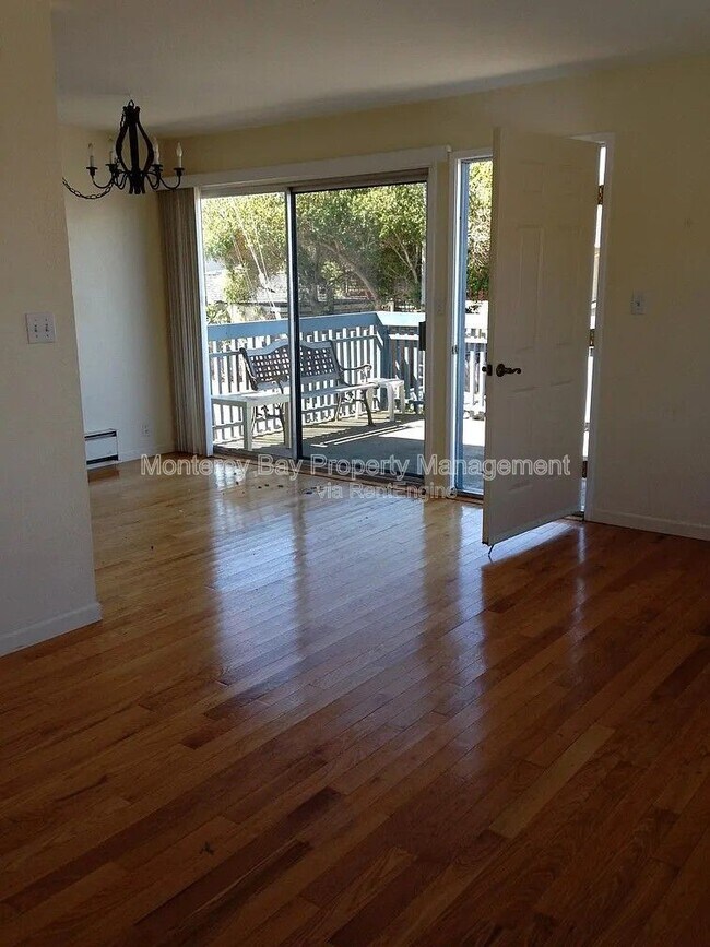 Foto del edificio - 900 Belden St