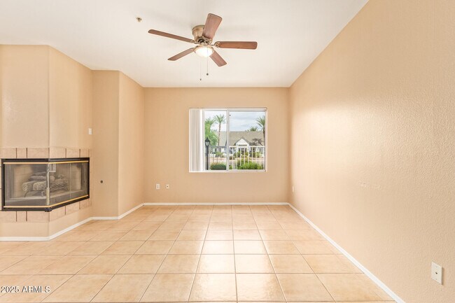 Building Photo - 2929 W Yorkshire Dr