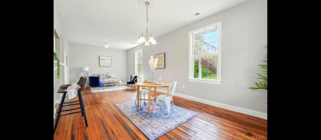 Foto del edificio - 1423 Pierce St