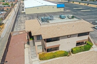 Building Photo - 3720 Snorkel Cir