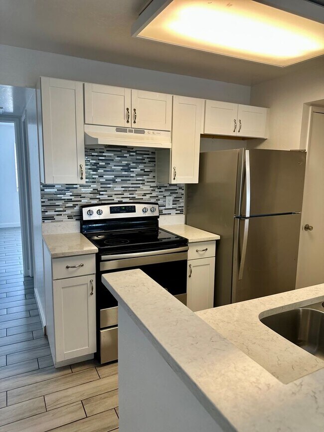 Foto del edificio - Updated Towne Home in Tempe