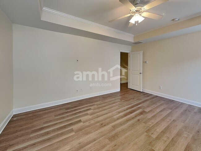 Foto del edificio - 2474 Beal St