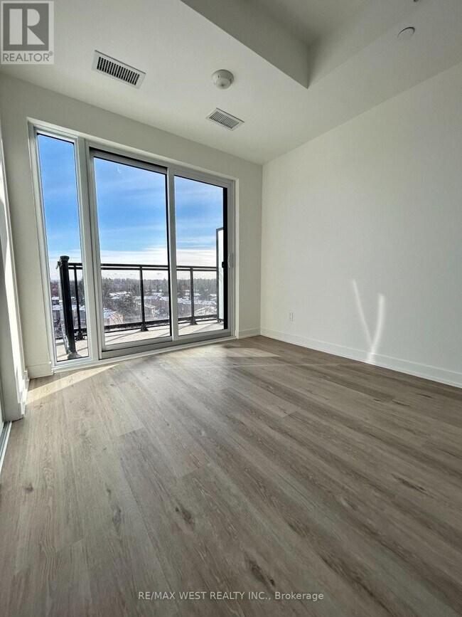 Photo du bâtiment - 4569 Kingston Rd