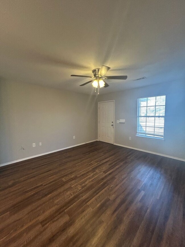 Building Photo - 5709 Michael Cole Ln