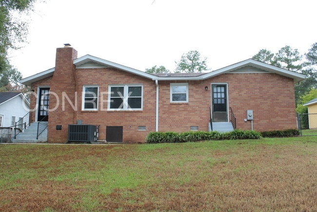 Building Photo - 412 Dutch Dr