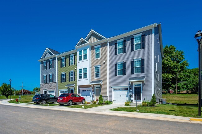 Building Photo - 23 Chester Ct