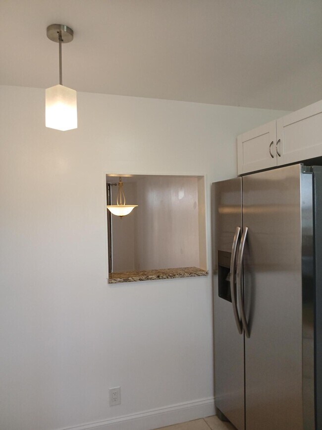 Foto del edificio - 4760 Lucerne Lakes Blvd E