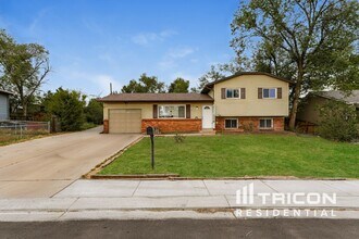 Building Photo - 1385 Bonita Dr