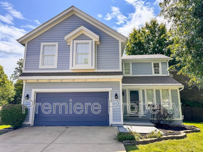 Foto principal - 15350 Riley St