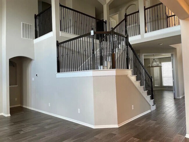 Building Photo - 12714 Fall Lott Dr