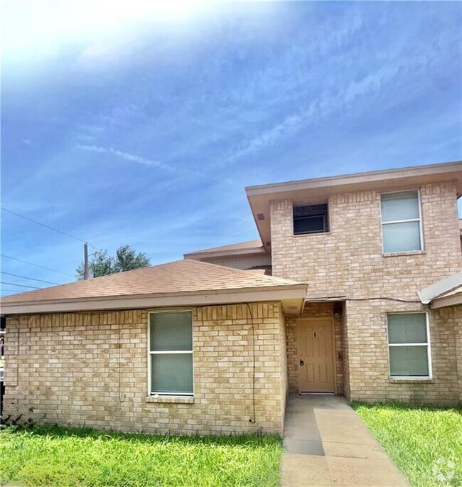 Building Photo - 901 W Caffery Ave