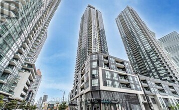 Building Photo - 510-510 Curran Place