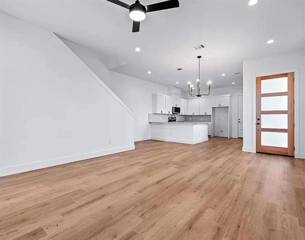 Foto del edificio - 1605 Logan St