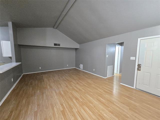 Foto del edificio - 9571 Gonzales Dr