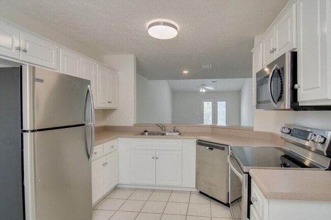 Building Photo - 968 Cammaron Way