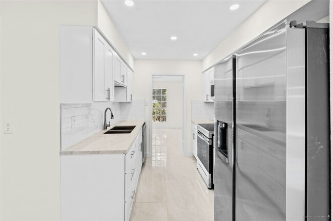 Foto del edificio - 14366 Misty Meadow Ln