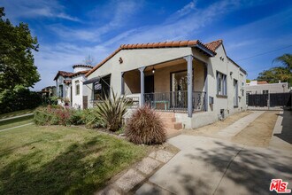Building Photo - 3659 Glenfeliz Blvd