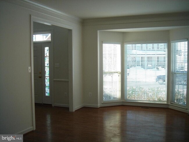 Building Photo - 11017 Baldwin Dr