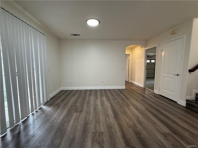 Foto del edificio - 6211 Rosemead Blvd