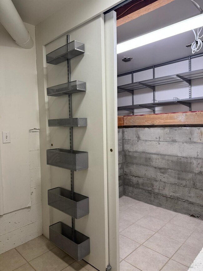 Foto del edificio - 435 E Blithedale Ave